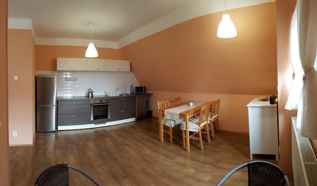Apartment Jakubske Namesti Ceska Kamenice Luaran gambar
