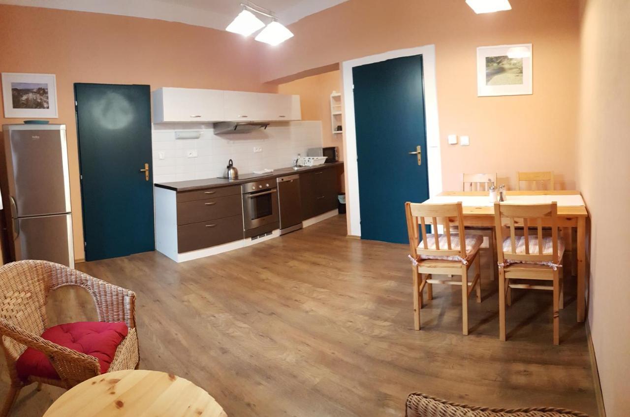 Apartment Jakubske Namesti Ceska Kamenice Luaran gambar